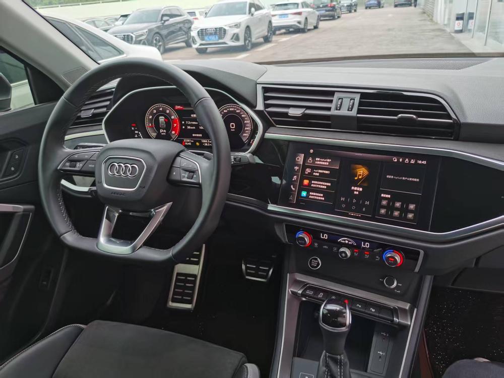 Audi Q3 2023 #5 Audi Q3 2023 car image #5