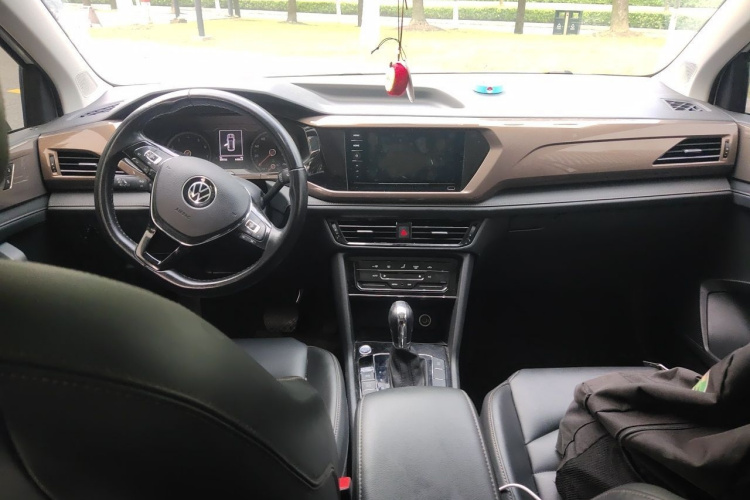 Volkswagen Tharu 2021 #7 Volkswagen Tharu 2021 car image #7
