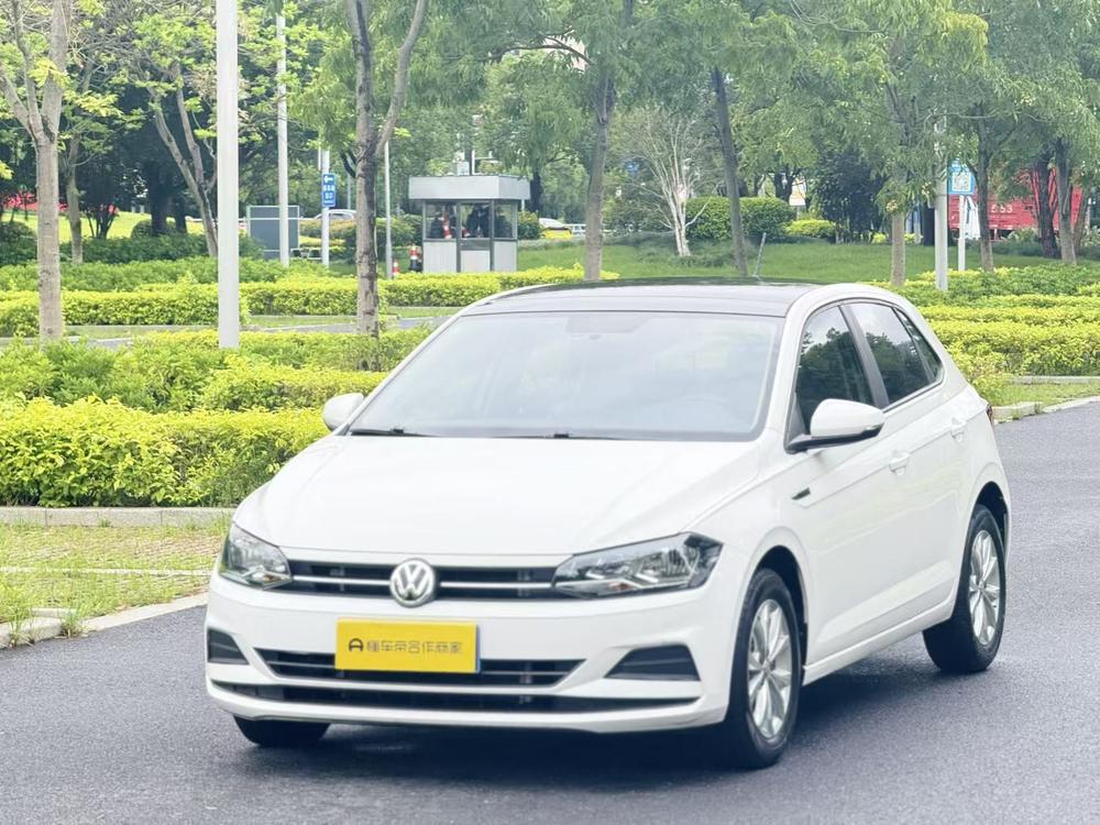 Volkswagen Polo 2019 car image 