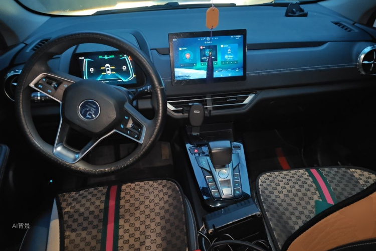 BYD Yuan New Energy 2020 car image #11