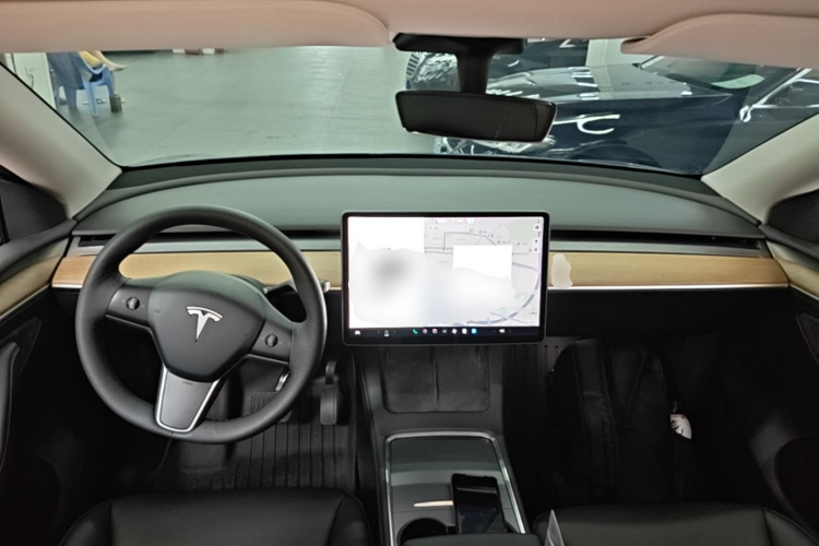 Tesla Model Y 2021 #10 Tesla Model Y 2021 car image #10
