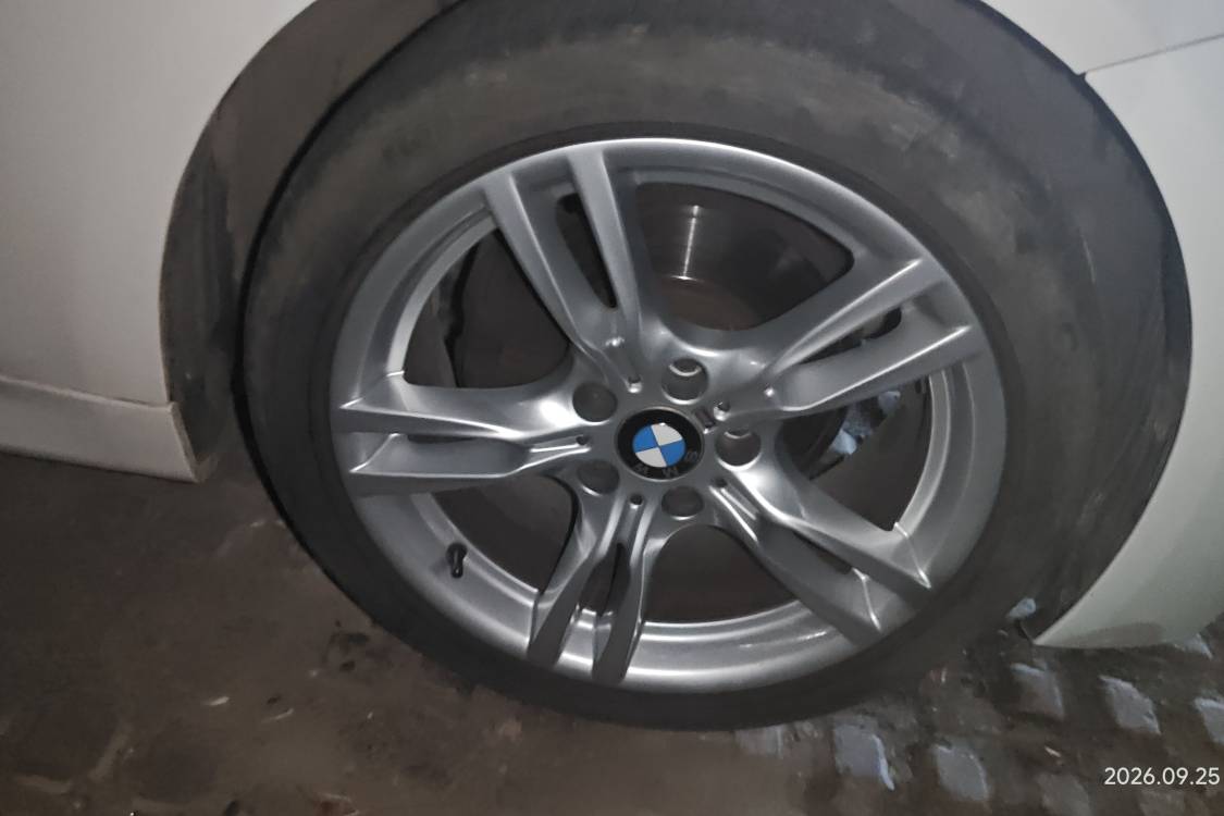 BMW 3 Series 2017 #9 BMW 3 Series 2017 car image #9