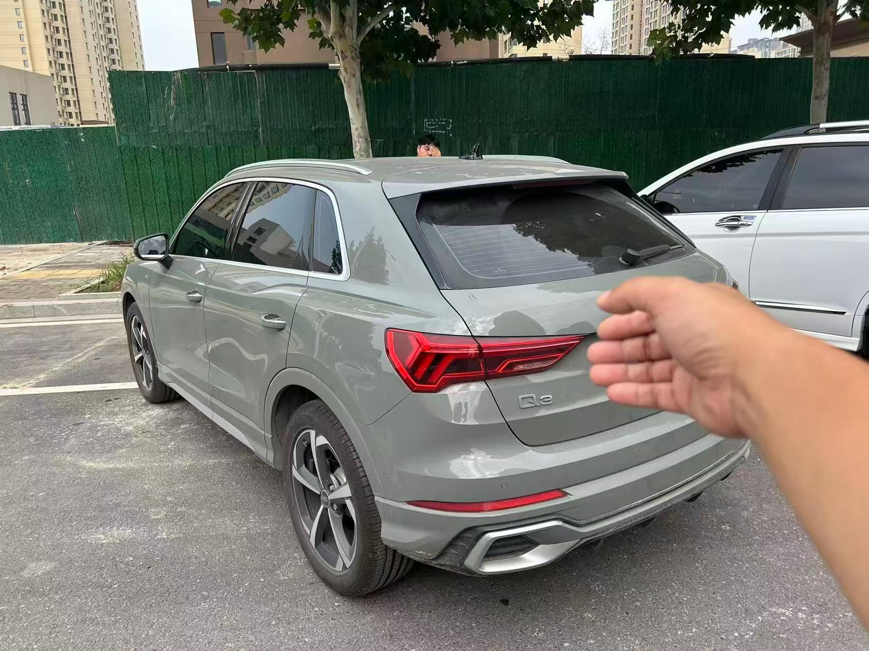 Audi Q3 2025 car image #9