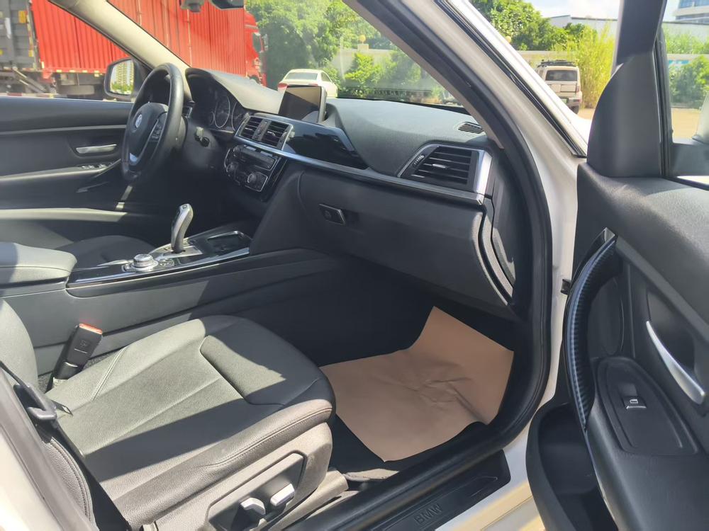 BMW 3 Series 2016 car image #8