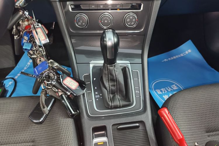 Volkswagen Golf 2017 #14 Volkswagen Golf 2017 car image #14