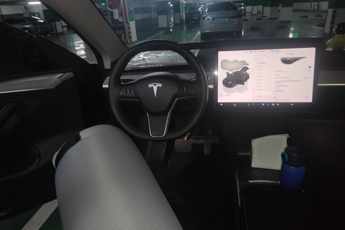 Tesla Model Y 2024 #22 Tesla Model Y 2024 car image #22