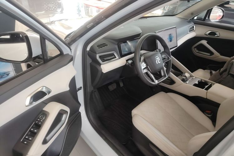 BYD YuanUP 2024 #12 BYD YuanUP 2024 car image #12