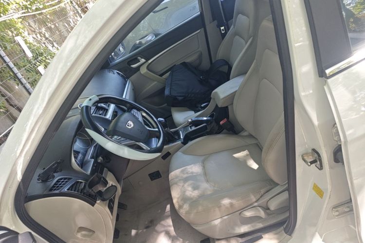 GEELY Emgrand 2015 #17 GEELY Emgrand 2015 car image #17