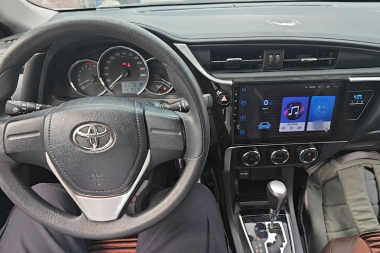 Toyota Corolla 2019 car image #10
