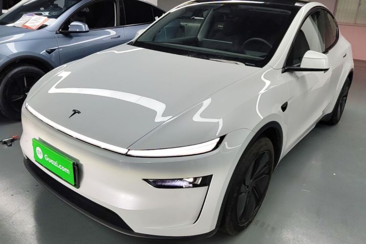 Tesla Model Y 2025 #2 Tesla Model Y 2025 immagine di auto #2