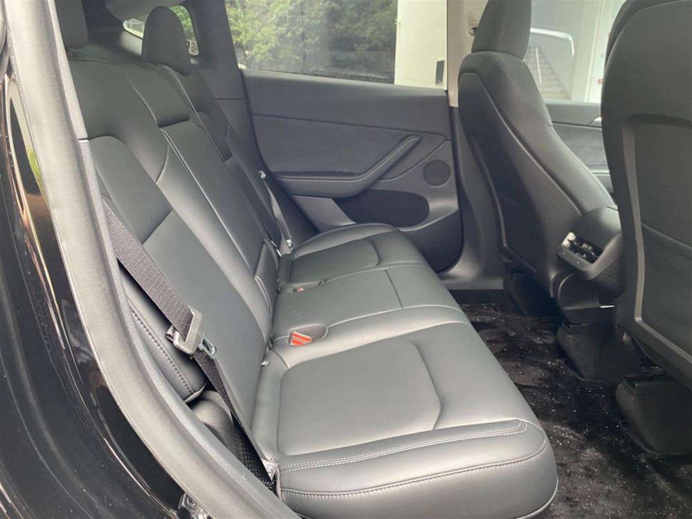 Tesla Model Y 2022 #14 Tesla Model Y 2022 car image #14