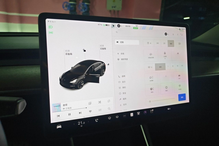 Tesla Model 3 2020 #16 Tesla Model 3 2020 car image #16