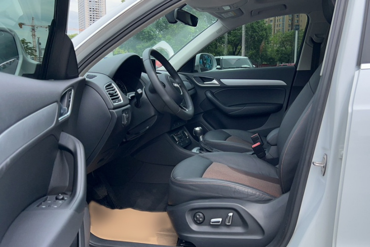 Audi Q3 2018 #16 Audi Q3 2018 car image #16