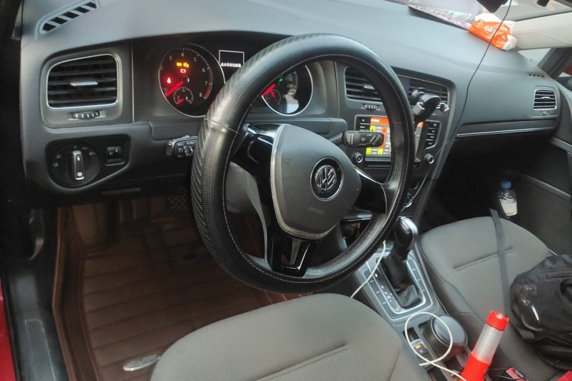 Volkswagen Golf 2016 imagem de carro #21