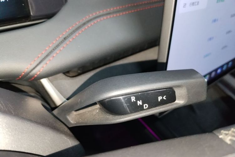 MI SU7 2024 image de voiture #14