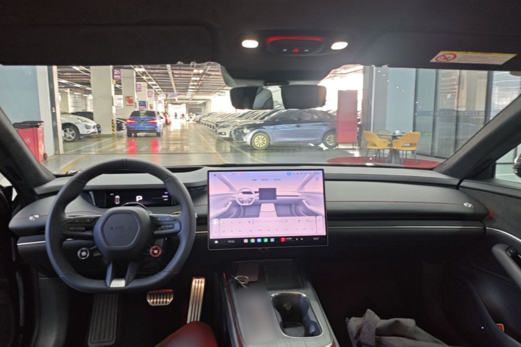 MI SU7 2025 immagine di auto #10