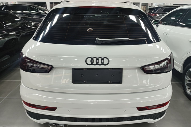 Audi Q3 2019 #6 Audi Q3 2019 car image #6