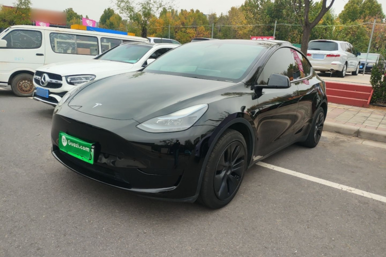 Tesla Model Y 2024 #2 Tesla Model Y 2024 immagine di auto #2