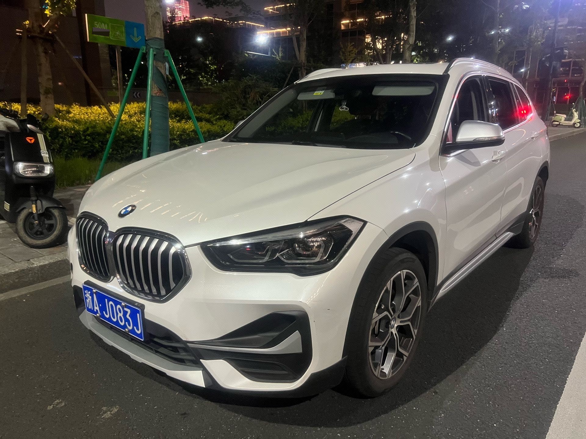 BMW X1 2022 car image 