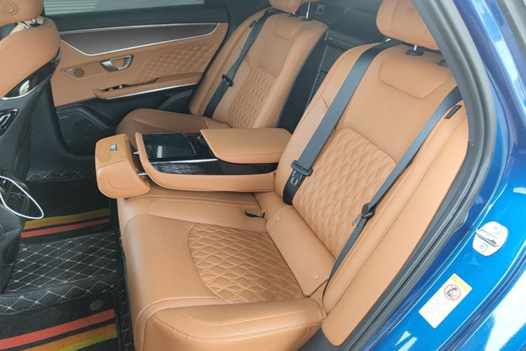 BYD Han 2021 car image #17