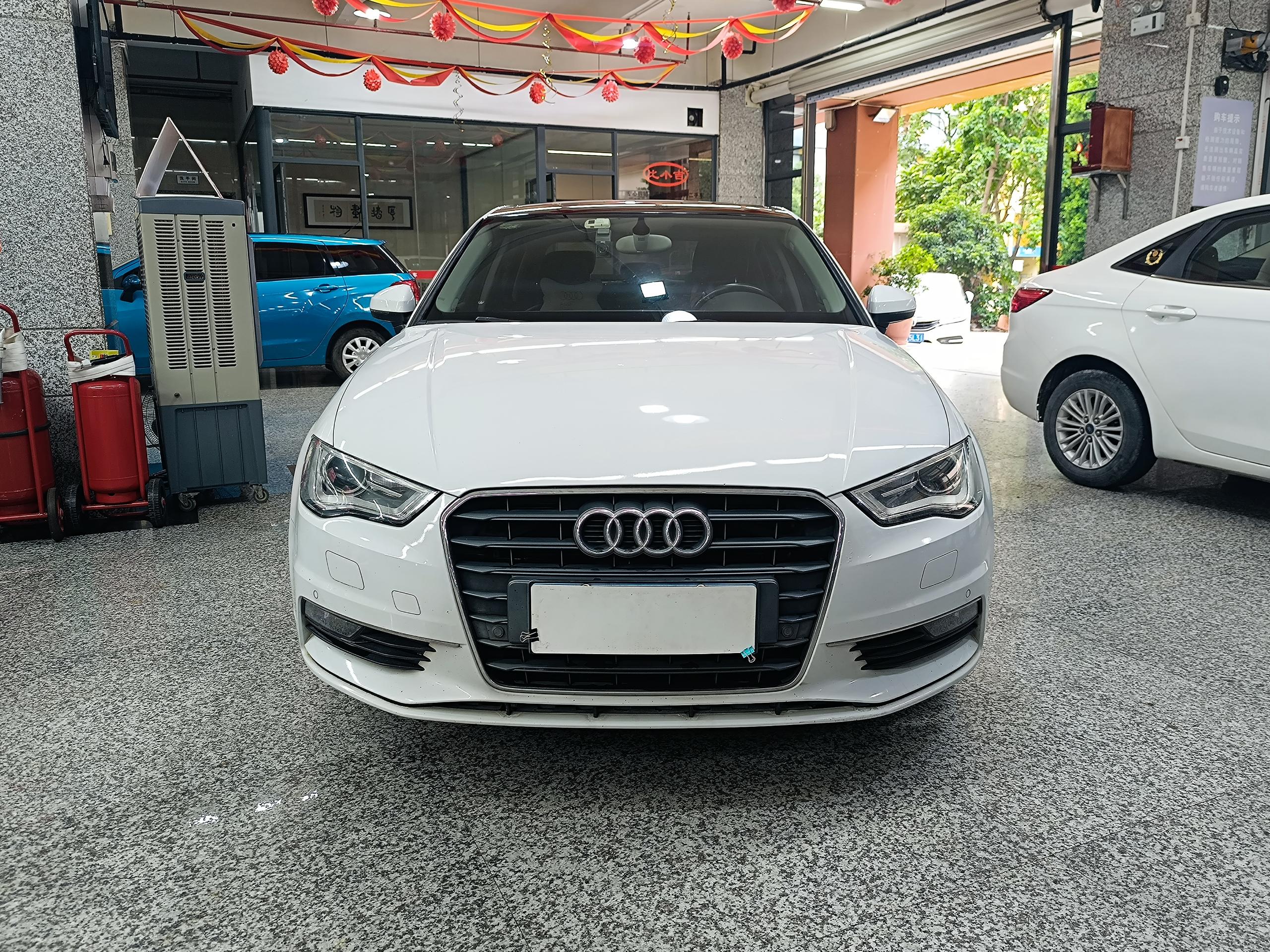 Audi A3 2015 car image #2