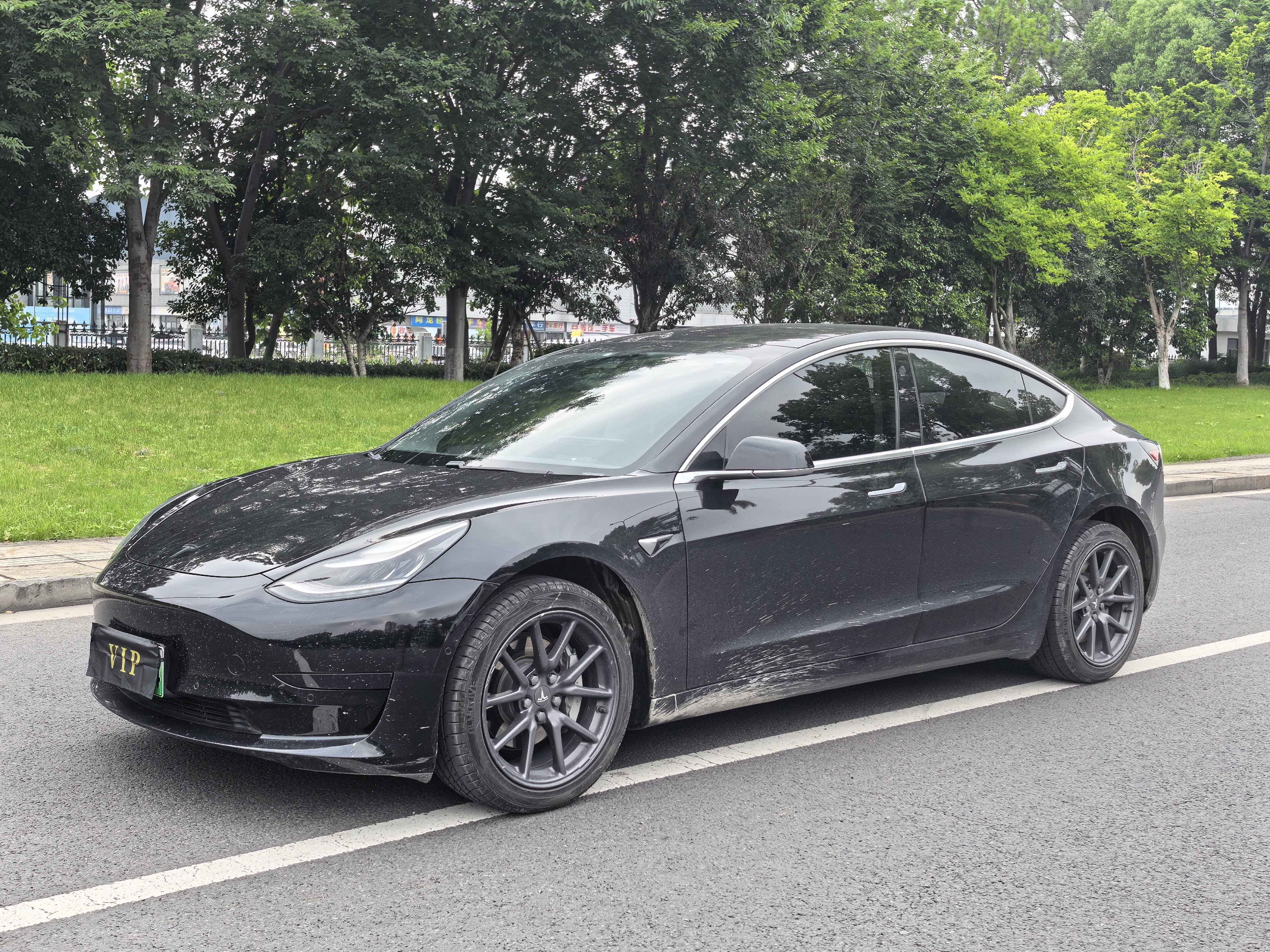Tesla Model 3 2020 car image 