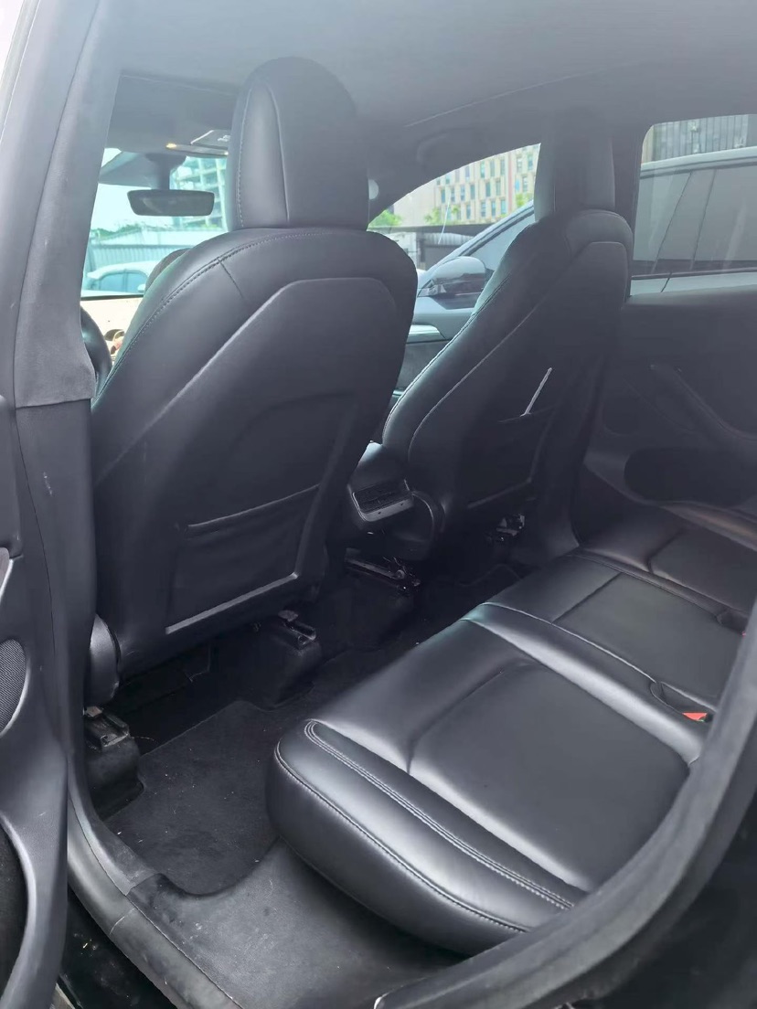 Tesla Model Y 2022 car image #3