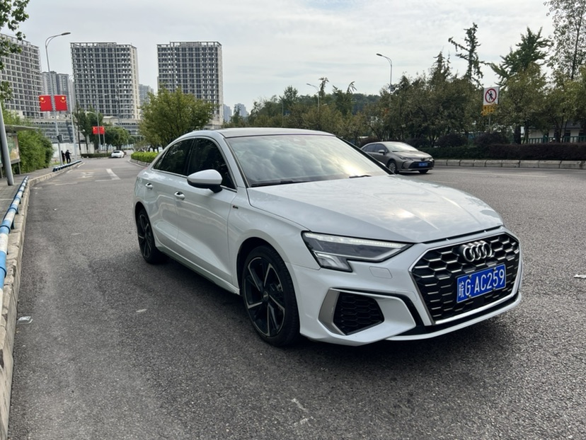 Audi A3 2021 immagine di auto #3