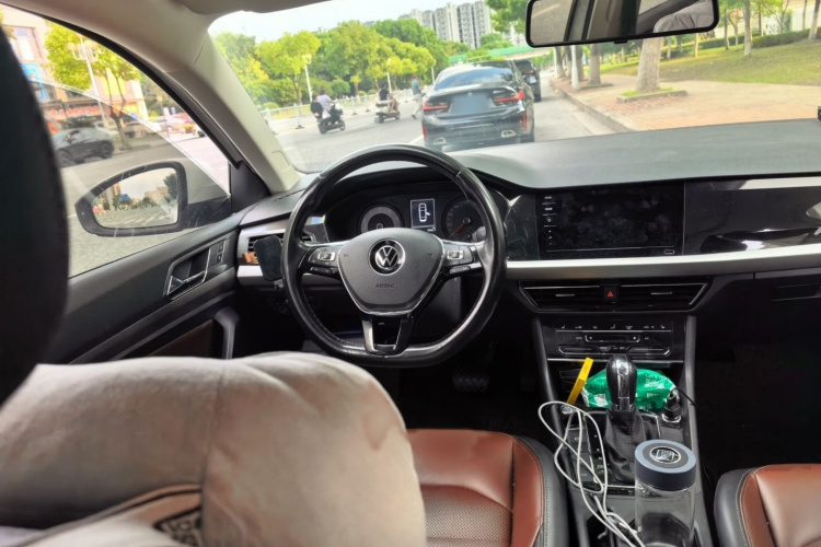 Volkswagen Lavida 2020 car image #15