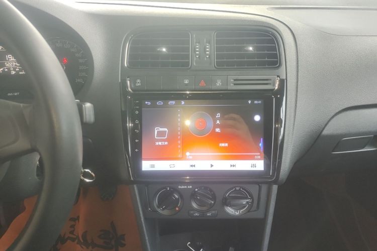 Volkswagen Polo 2019 #13 Volkswagen Polo 2019 car image #13
