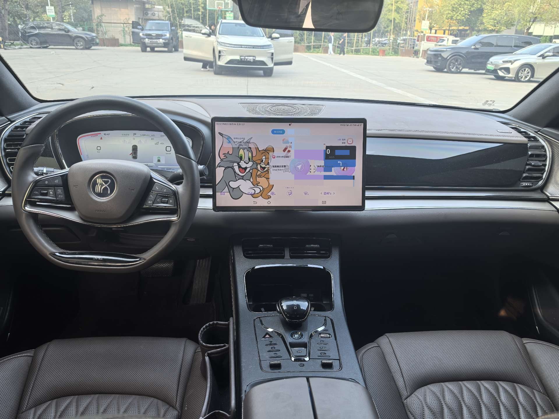 BYD Han 2023 صورة سيارة #6