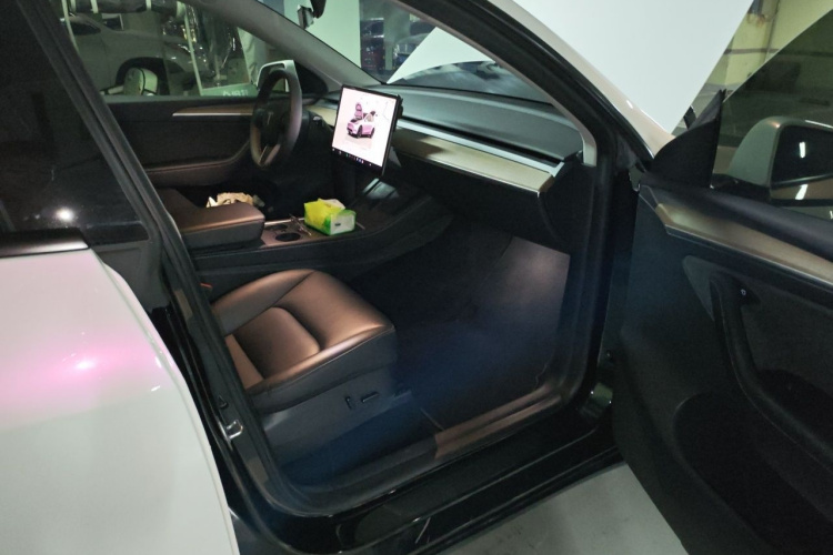 Tesla Model Y 2022 #27 Tesla Model Y 2022 car image #27