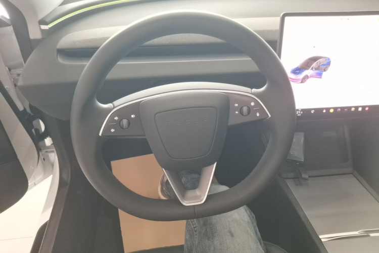 Tesla Model 3 2024 #15 Tesla Model 3 2024 car image #15