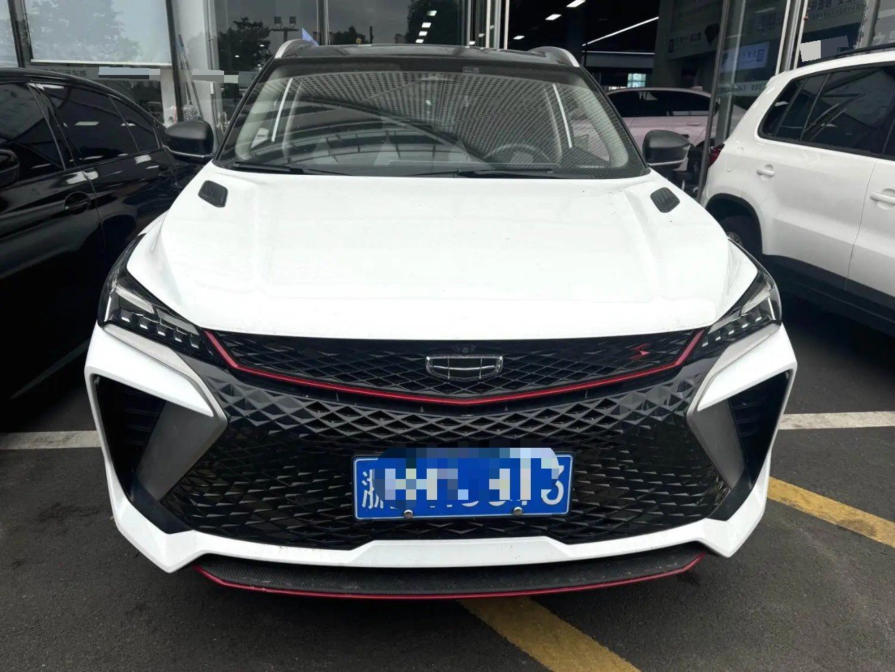 GEELY Coolray 2022 image de voiture #2