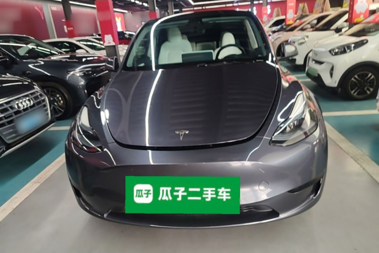Tesla Model Y 2022 immagine di auto #3