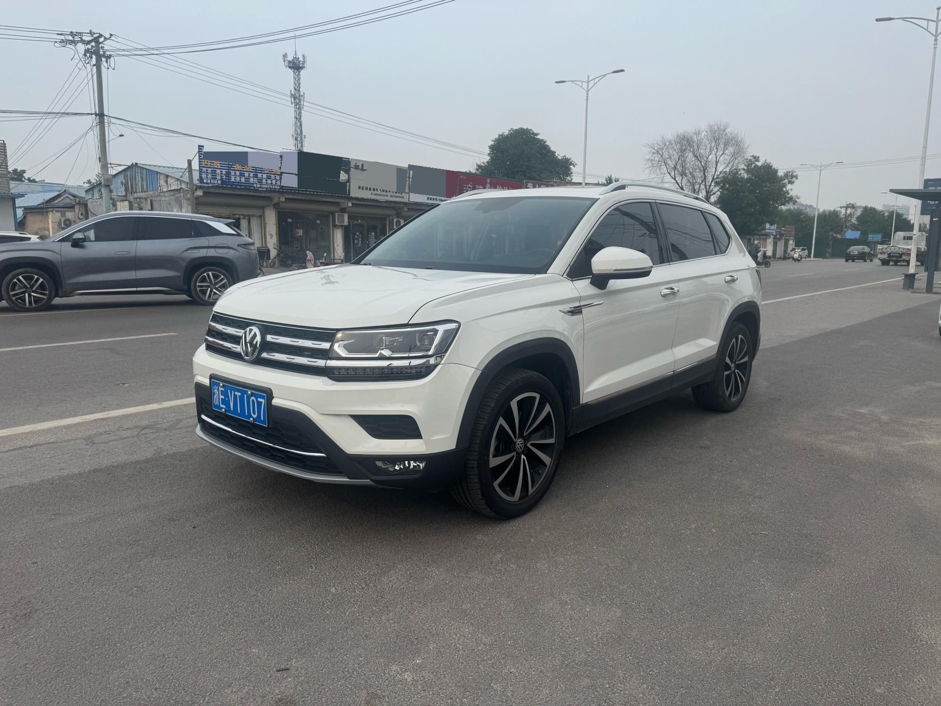 2020 immagine di auto 