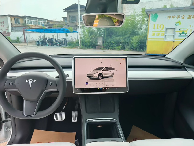 Tesla Model Y 2022 #8 Tesla Model Y 2022 car image #8