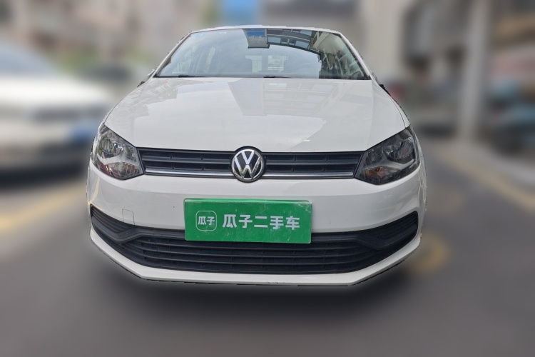 Volkswagen Polo 2018 car image #3
