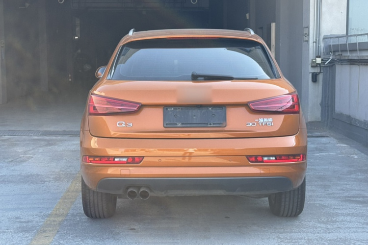 Audi Q3 2016 car image #6