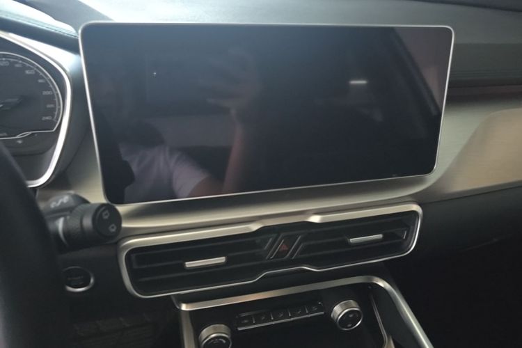 GEELY Coolray 2021 #13 GEELY Coolray 2021 car image #13