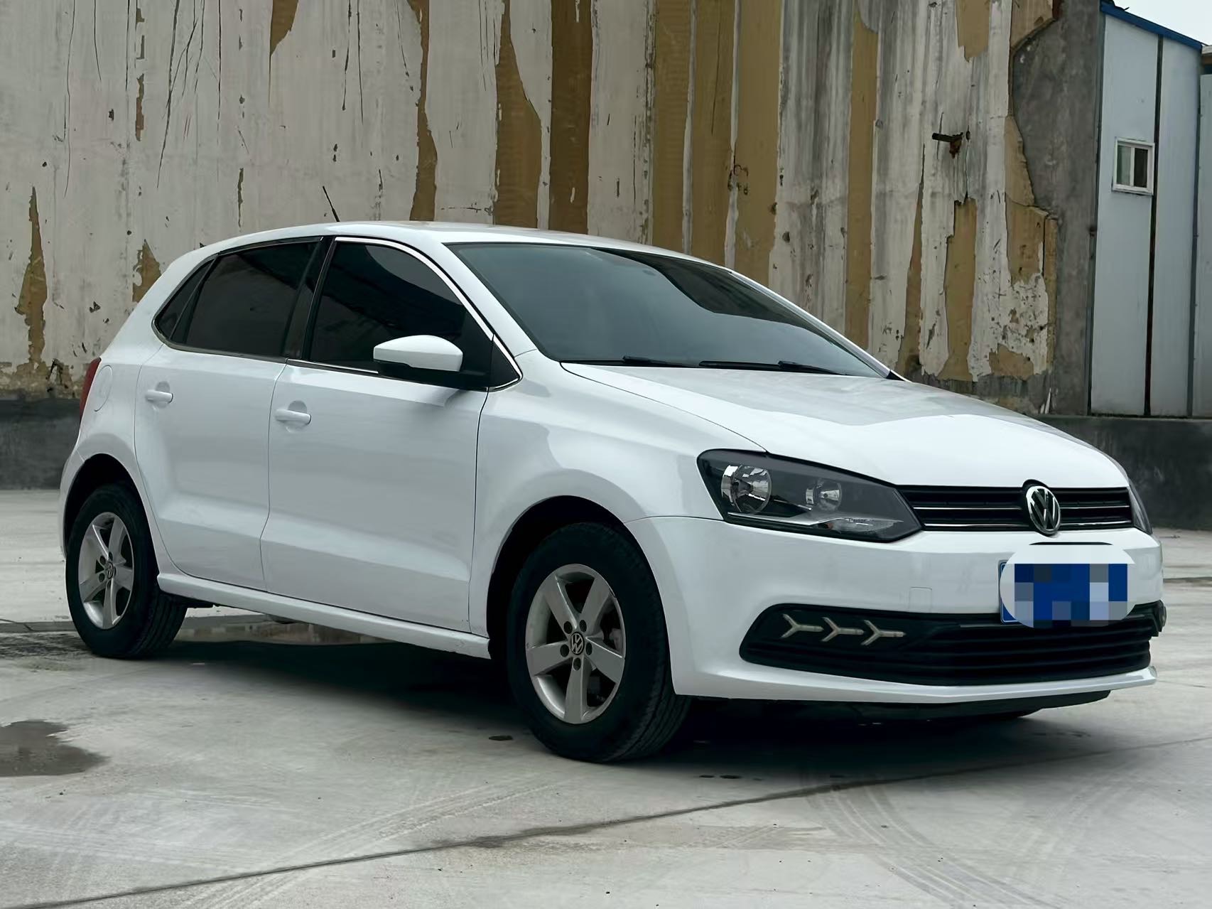 Volkswagen Polo 2017 car image #3