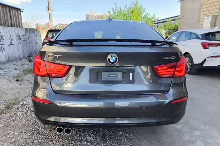 BMW 3 Series GT 2018 car image #6