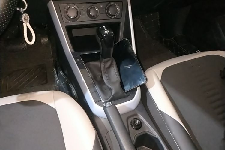 Volkswagen Polo 2020 immagine di auto #14