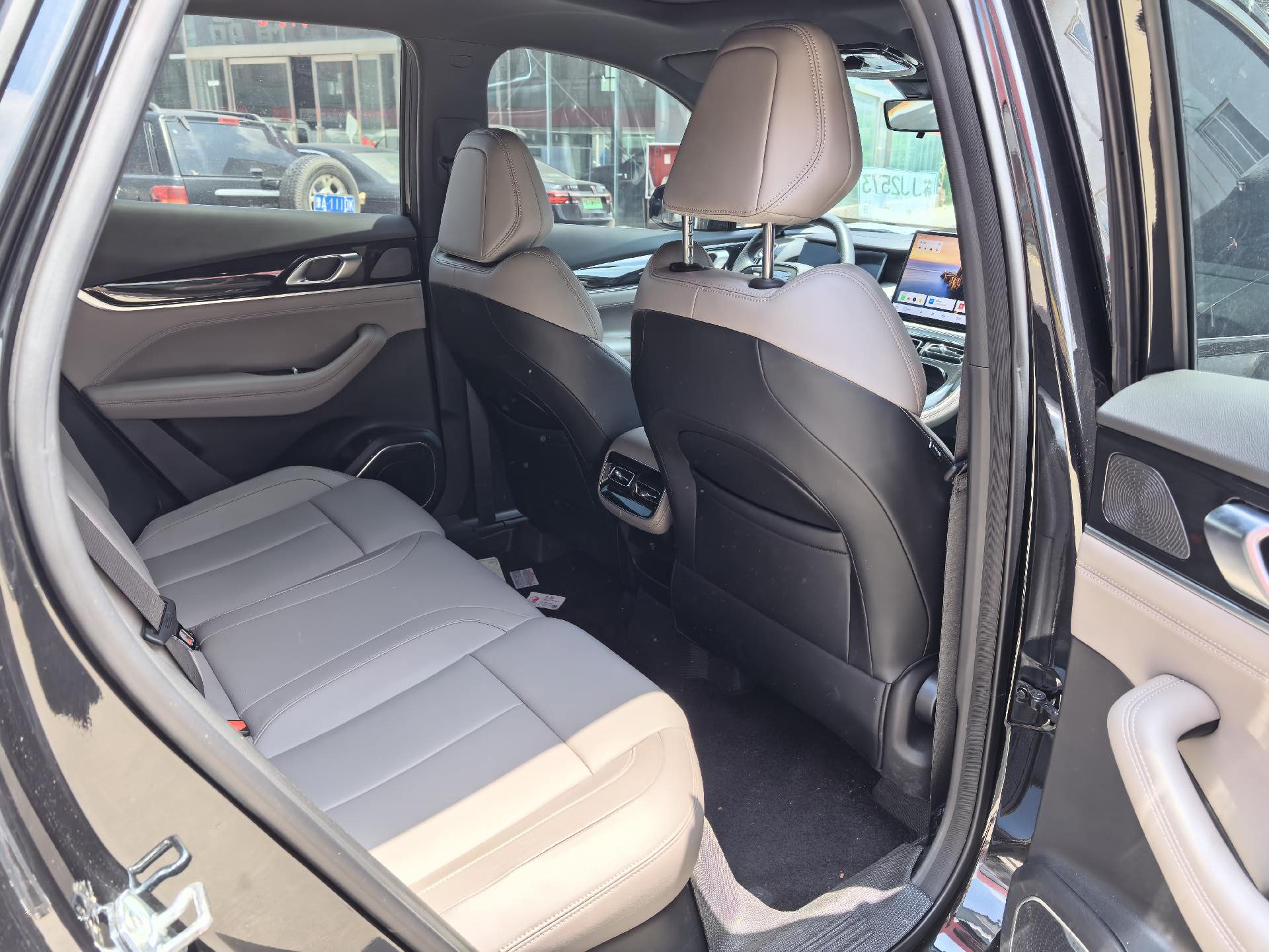 GEELY Boyue L 2025 #5 GEELY Boyue L 2025 car image #5