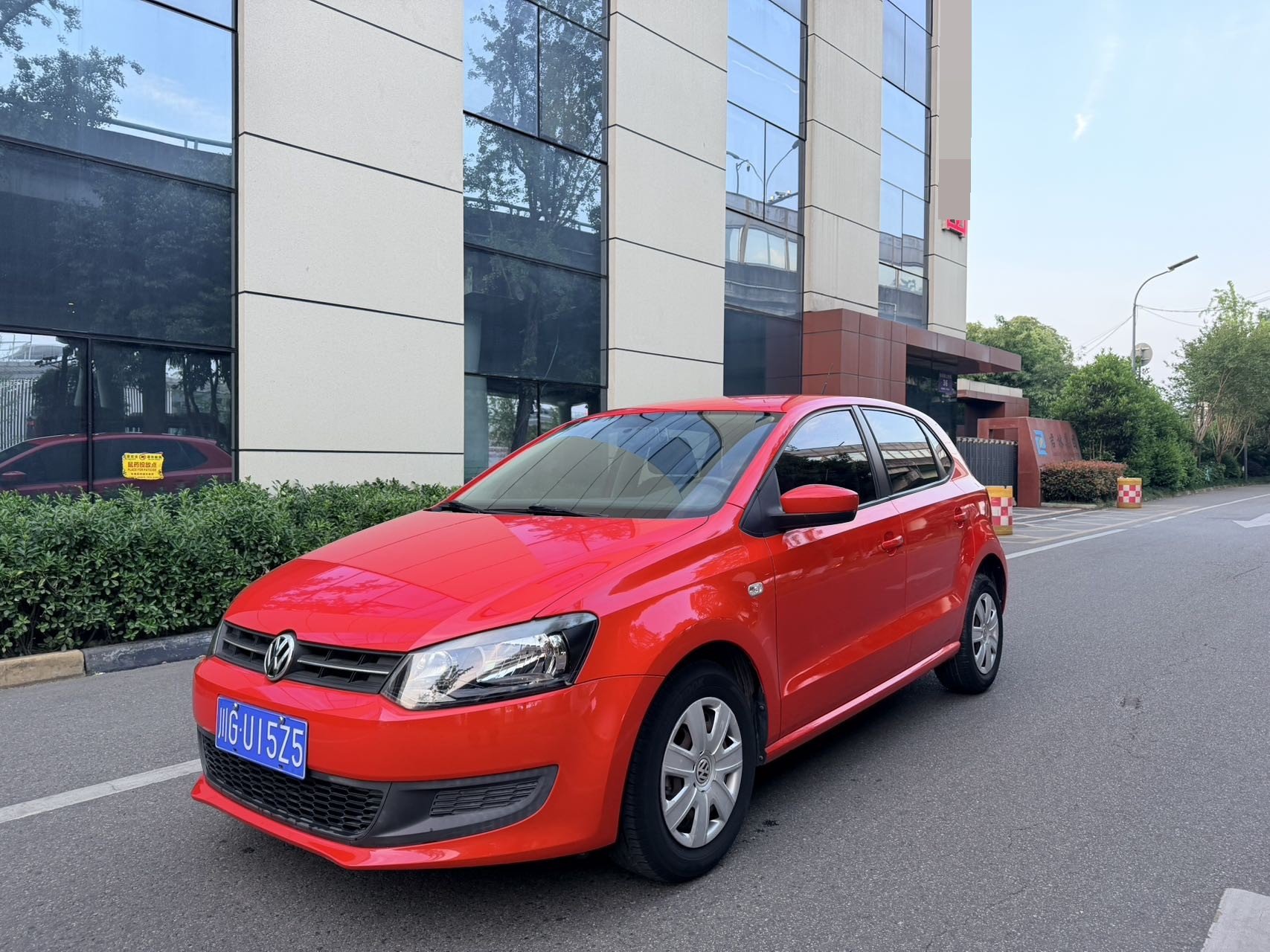 Volkswagen Polo 2013 car image 