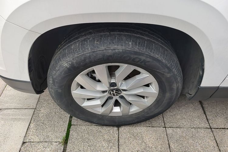 Volkswagen Tharu 2023 car image #9