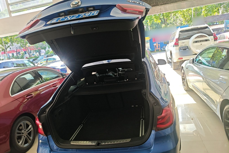 BMW 3 Series GT 2020 #19 BMW 3 Series GT 2020 car image #19