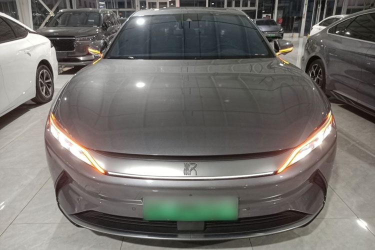 BYD Han 2022 #3 BYD Han 2022 car image #3