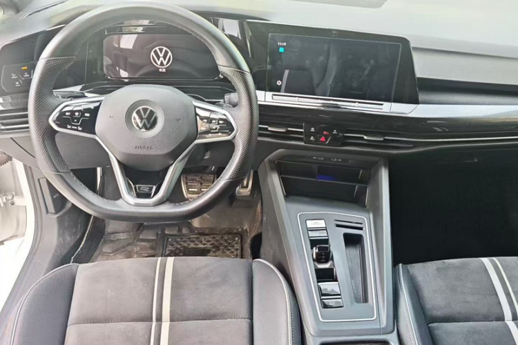 Volkswagen Golf 2021 #10 Volkswagen Golf 2021 car image #10