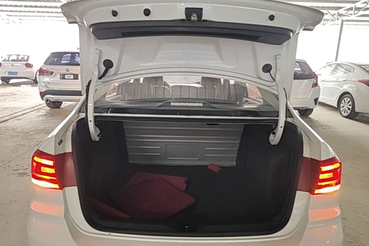 Volkswagen Santana 2016 #21 Volkswagen Santana 2016 car image #21